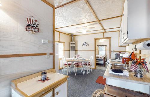 Eagle River House | Catfish Cottage B