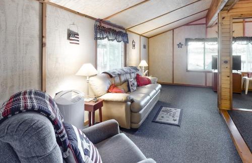 Eagle River House | Catfish Cottage B