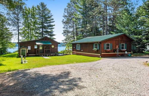 Eagle River House | Catfish Cottages