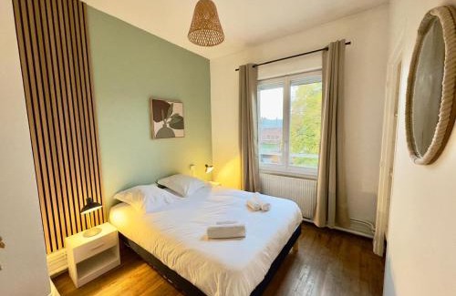Centre Ville Apartment | Cathédrale et Beffroi à 180 Netflix - Parking