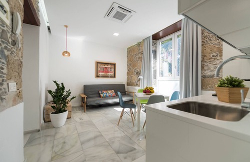 Vegueta Apartment | Cathedral Suites. Emblematic House. Apartment 2