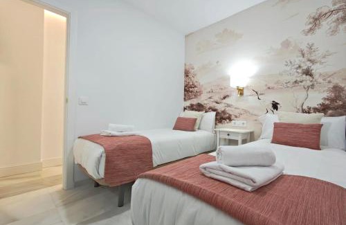 El Arenal Apartment | Cathedral Luxury Suite