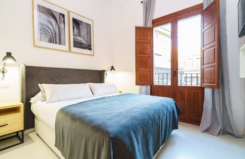 La Seu Apartment | Cathedral Venerables IV Valencia | Apartment