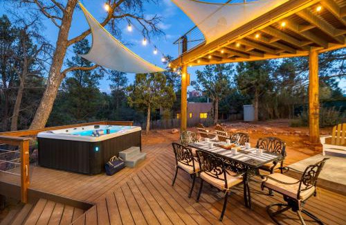 West Sedona House | Cathedral View by Avantstay Pool Table Hot Tub