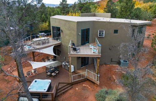 West Sedona House | Cathedral View by Avantstay Pool Table Hot Tub