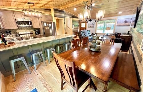 Caton Cabin | Catons Chapel (3-Bedroom Cabin) by RedAwning
