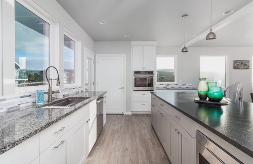 Kiwanda Shores House | Catoor #150 - Modern oceanfront luxury home, spacious, rooftop deck, amazing views.