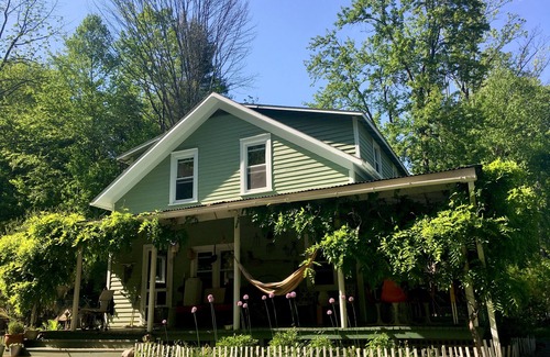 Boiceville Cabin | Catskills Mountain Riverfront Dream House