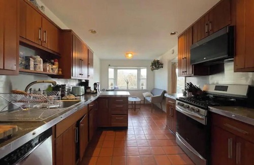Roxbury House | Catskills Waterfall Retreat, Hot Tub, Pond, Views