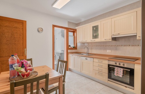 Arrecife Apartment | 'Cava' Vacation with Balcony, Wi-Fi and Air Conditioning