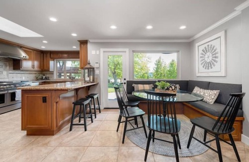 San Luis Obispo House | Cavalli Estates Ranchhouse & Suites. A lavender farm and private estate