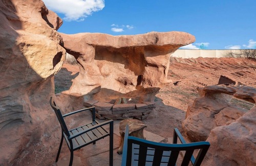 Fredonia Cabin | Cave Dwellers- Zions' Only Hand-Sculpted Cave