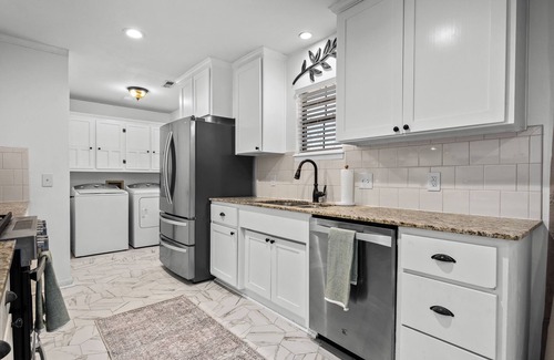 Bentonville - Fayetteville House | Cave Springs Country Home Close to Everything NWA Has to Offer
