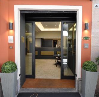 Stresa Hotel | Cavour 30TRE - Hotel Moderno