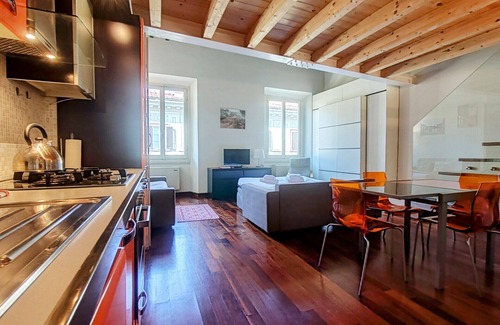San Lorenzo Apartment | Cavour suite Mezzanine