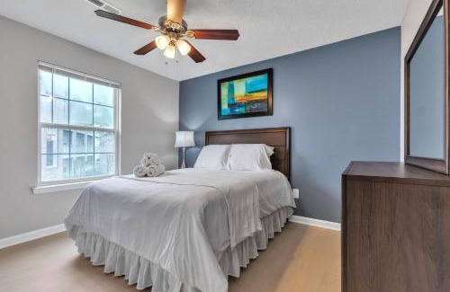 Westover Apartment | Cb 204 Fayetteville Retreat, Free Parking, Pool