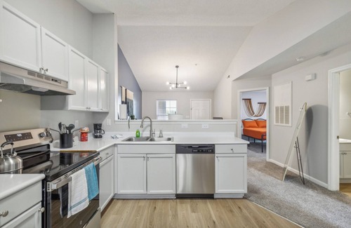 Westover Apartment | CB 3508-301 Fayetteville Oasis I Modern, Comfy