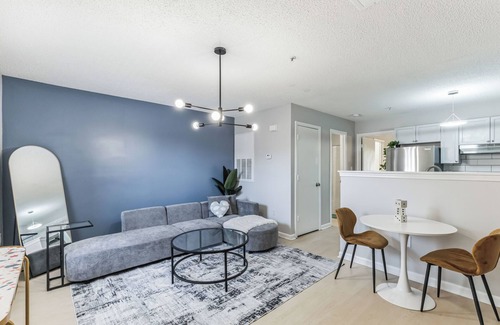 Westover Apartment | CB 3516-202 Modern Fayetteville Charm