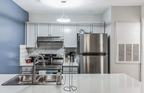 Westover Apartment | CB 965-301 Modern Fayetteville Charm