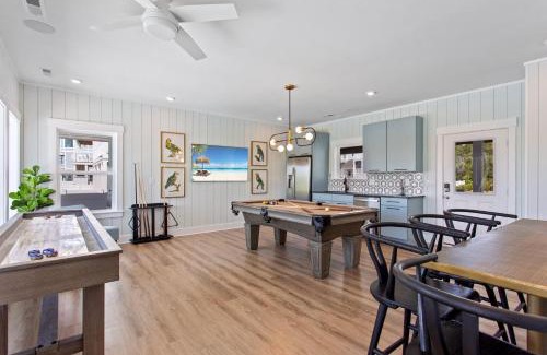 Corolla House | CB20 - Sunset Serenade