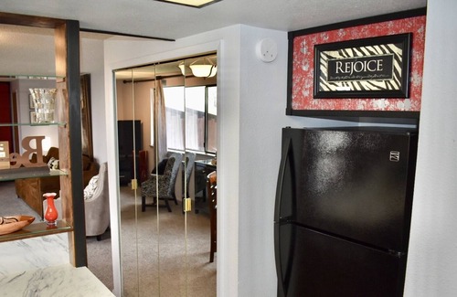 Baker City House | CBH - Enjoy a stylish experience at this centrally-located home!
