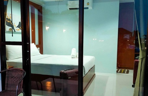 Khanom Hotel | CC Beach Resort