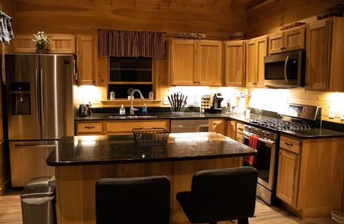 Rangeley Plantation House | CC Eagle Lodge "Where Tranquility meets Adventure"
