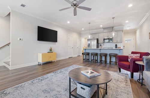 Tuscaloosa House | CC2 - 3bedroom townhome in fabulous Tuscaloosa