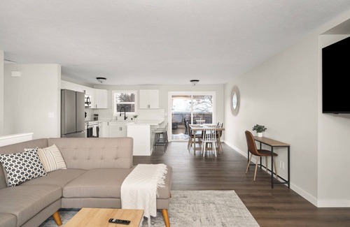 Hayden House | CDA/Hayden Home 13 mi from SILVERWOOD