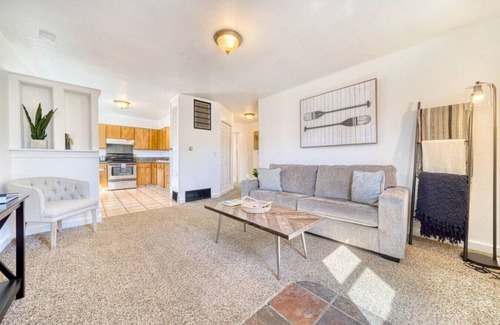 Garden District Condo | CDA Loft & Rooftop Near the Action