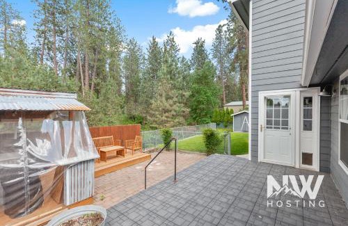 Coeur d'Alene House | CDA Quiet Neighborhood Retreat