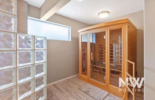 Coeur d'Alene House | CDA Quiet Neighborhood Retreat