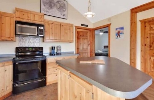 Kingston Condo | CDA River Condo: Fishing, Sleding, Floating, Skiing
