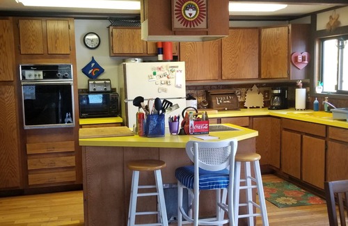 Rockford Bay Cabin | CDA Waterfront Cabin - Close to Shooter's