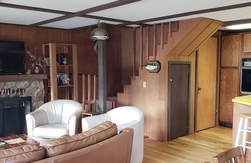 Rockford Bay Cabin | CDA Waterfront Cabin - Close to Shooter's