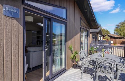 Combpyne House | Cedar 1