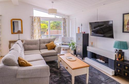 Combpyne House | Cedar 1