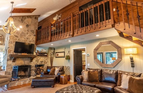 Leesburg House | Cedar Bluff Alabama Lake House