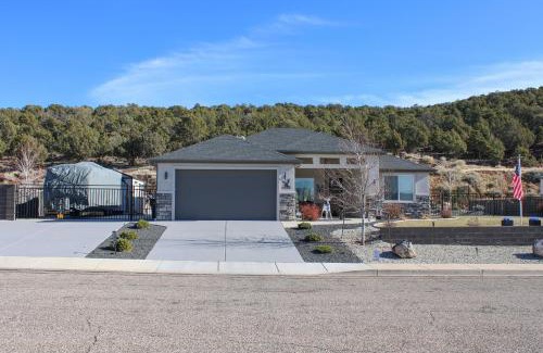 Cedar City House | Cedar City Home with Mountain Views and Hiking Trails!