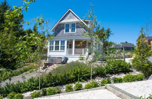 Seabrook House | Cedar Cove by Seabrook Hospitality