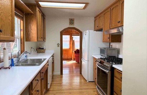 Twain Harte House | Cedar Cove Retreat – Spacious Cabin w/Lake Access & Multiple Living Areas in Tw