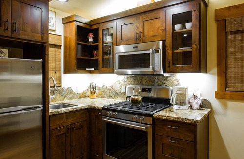 Tahoe Vista Hotel | Cedar Glen Lodge