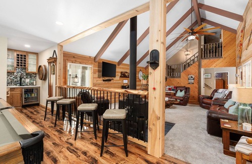Sierra Cedars Cabin | Cedar Horn | Serene Shaver Retreat