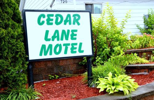 Bracebridge Hotel | Cedar Lane Motel