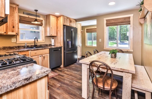 St Germain Cottage | Cedar Lodge: Lakefront Cabin - Wi-Fi, Free Firewood, Generator, No Cleaning Fee!