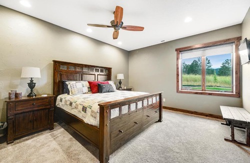Sturgis House | Cedar Lodge on 17