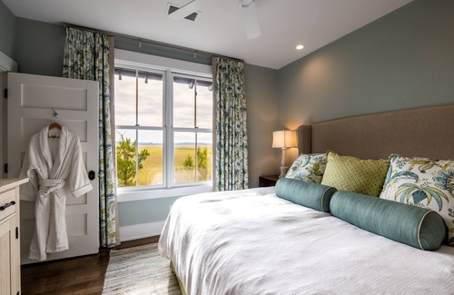 Waverly House | Cedar Lodge on Honey Creek