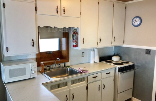 Prudenville Cottage | Cedar Oaks Lakeside Resort - Houghton Lake - Formally Ohana/Riviera Resort.