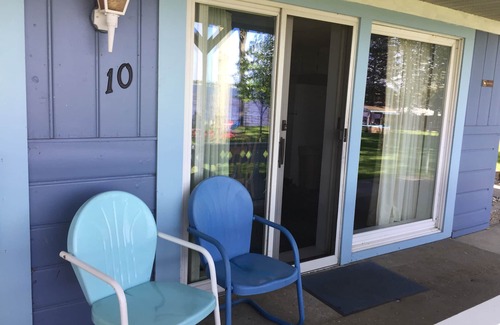 Prudenville Cottage | Cedar Oaks Lakeside Resort - Houghton Lake - Formally Ohana/Riviera Resort.