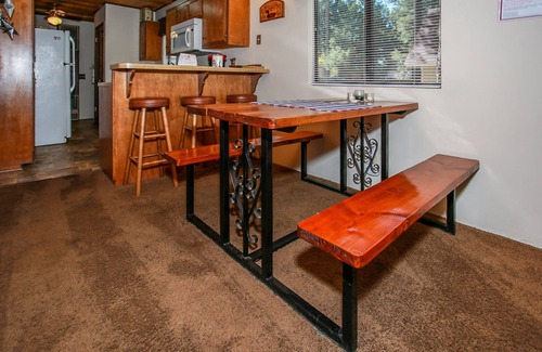 Meadowbrook Estates House | Cedar Pines - Fireplace, Deck, Barbecue, Close to Hiking Trails